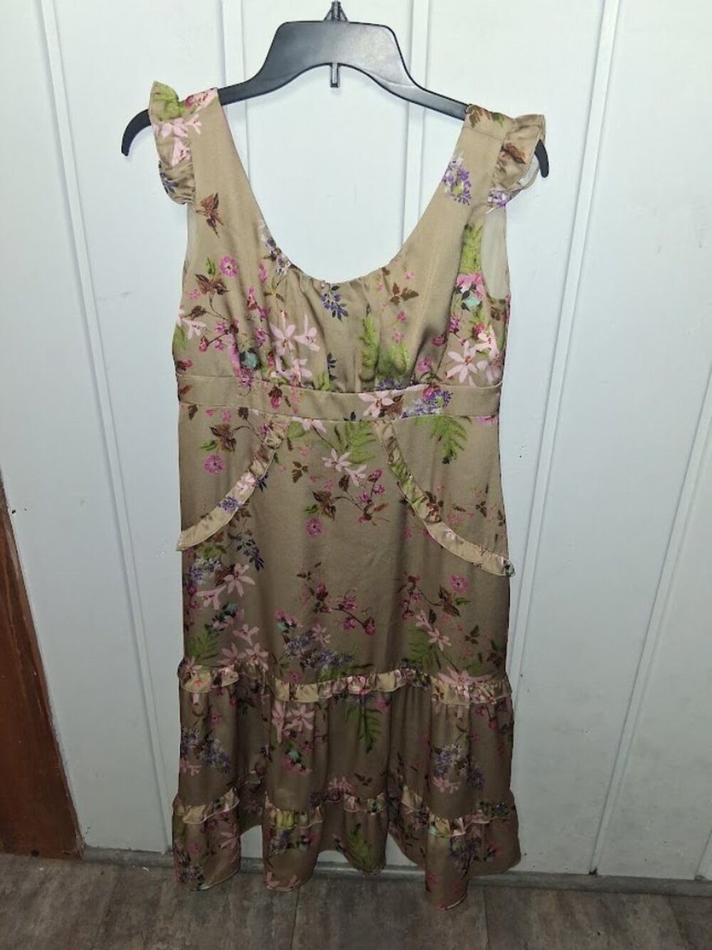 Nicole Miller Collection Retro Satin Metallic Gold Floral Print Ruffle Dress SzM